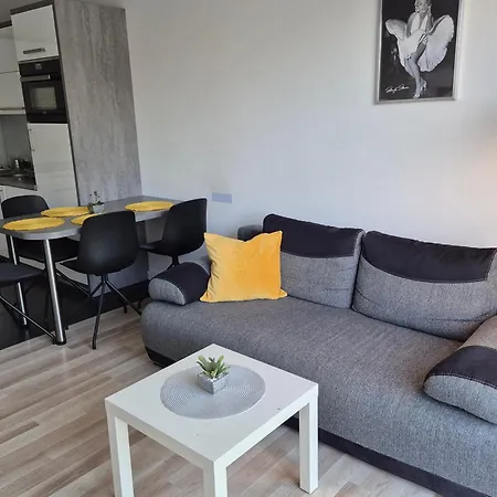 Apartmán Vanessa W Centrum 600 M Od Morza Kolobřeh
